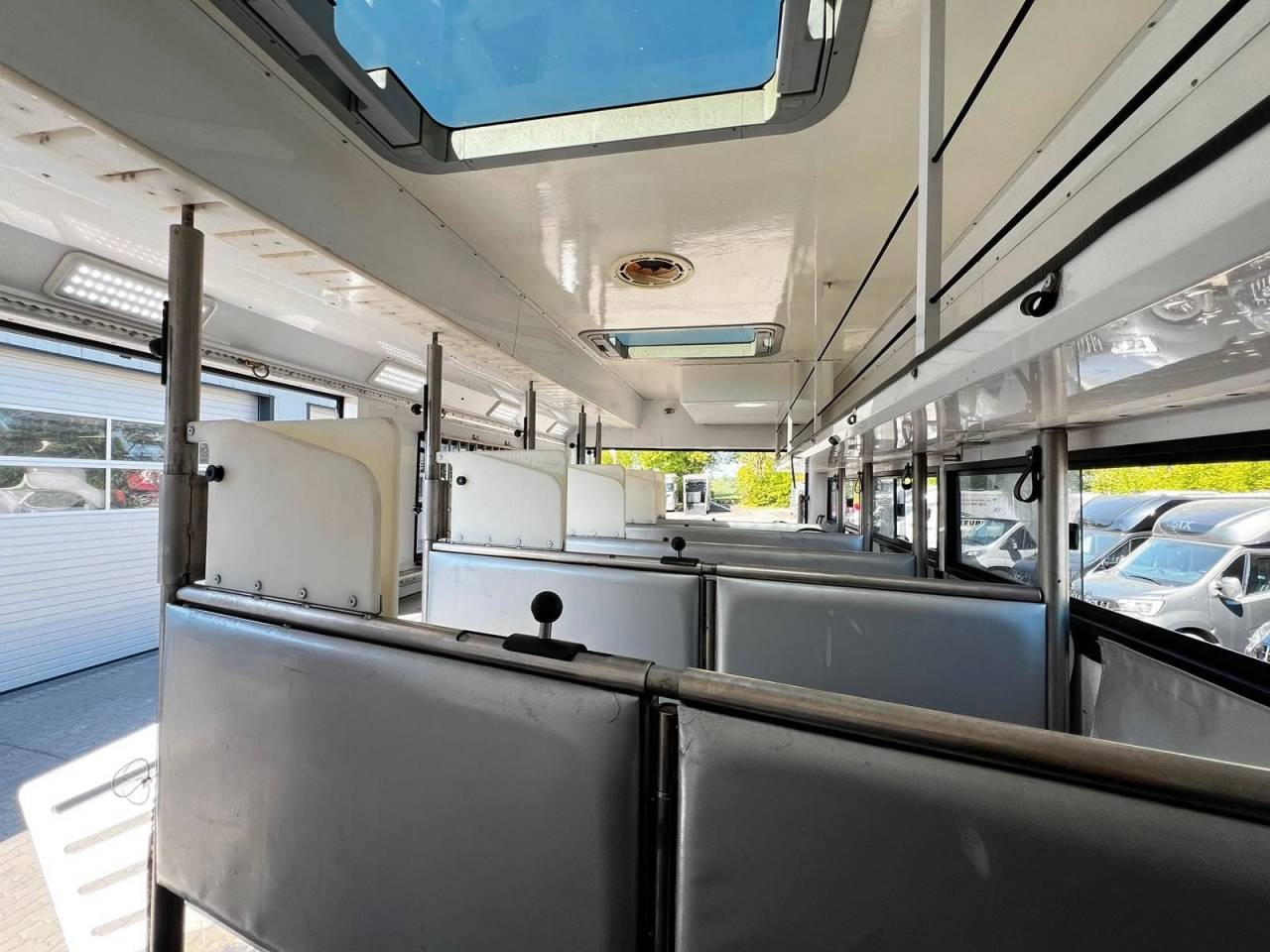 Camión para caballos Otra marca MAN  0 De segunda mano