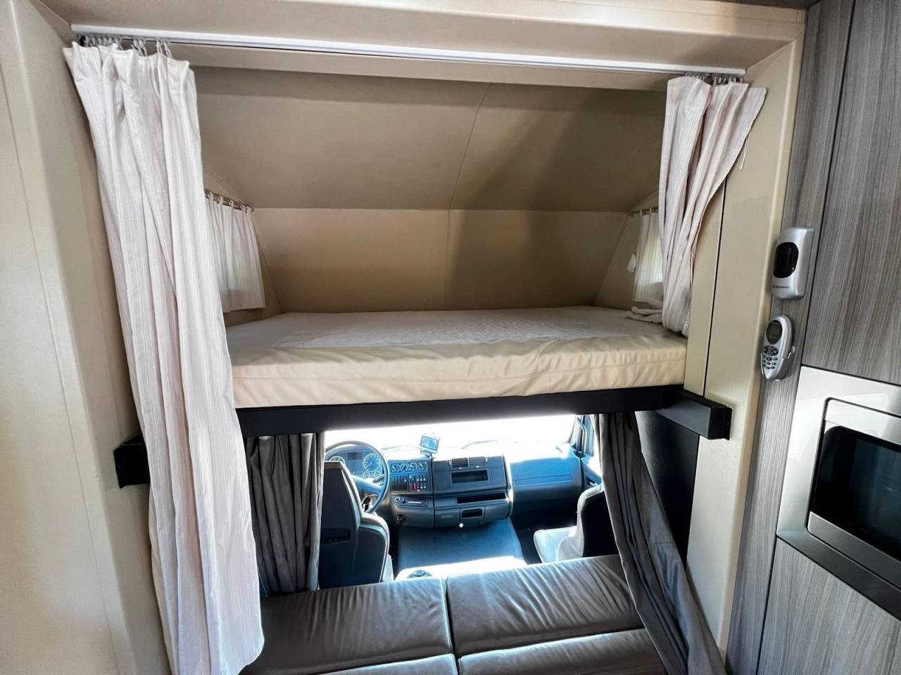 Camión para caballos Otra marca MAN  0 De segunda mano