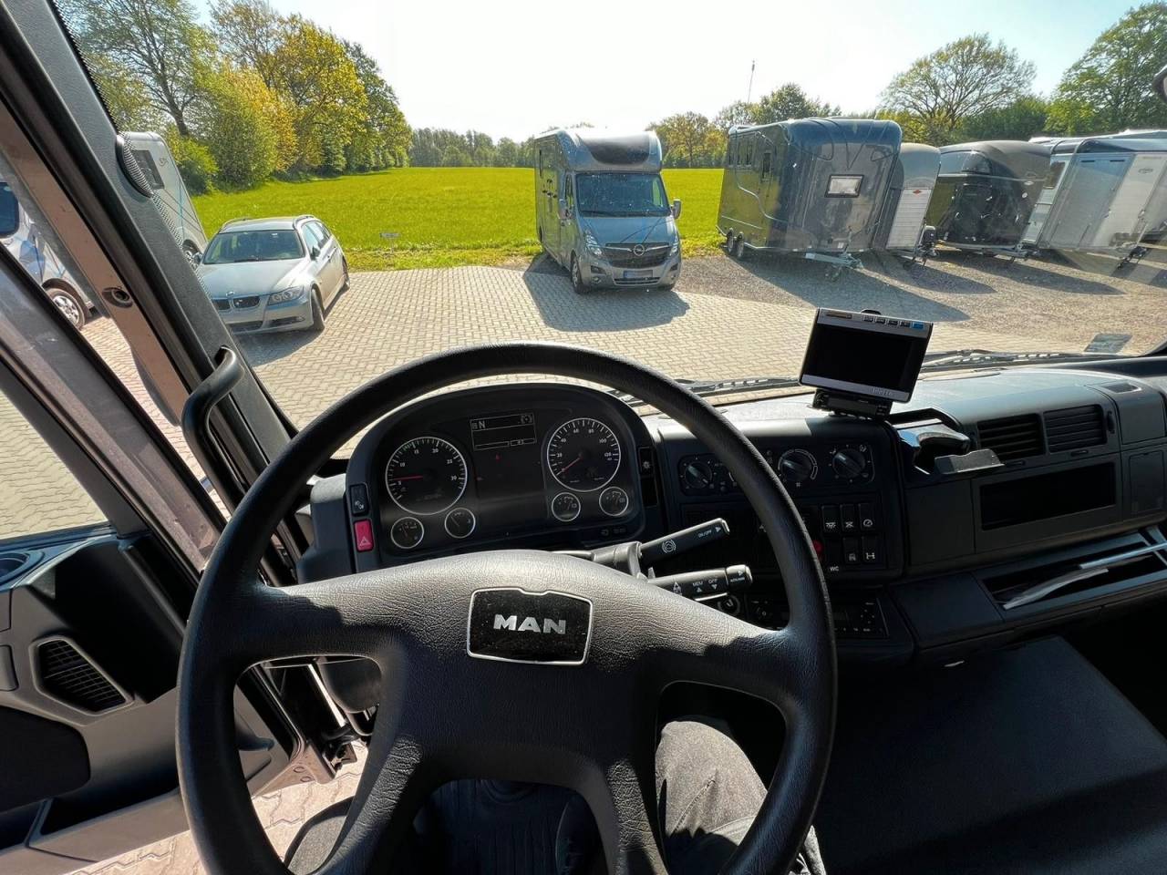 Camión para caballos Otra marca MAN  0 De segunda mano