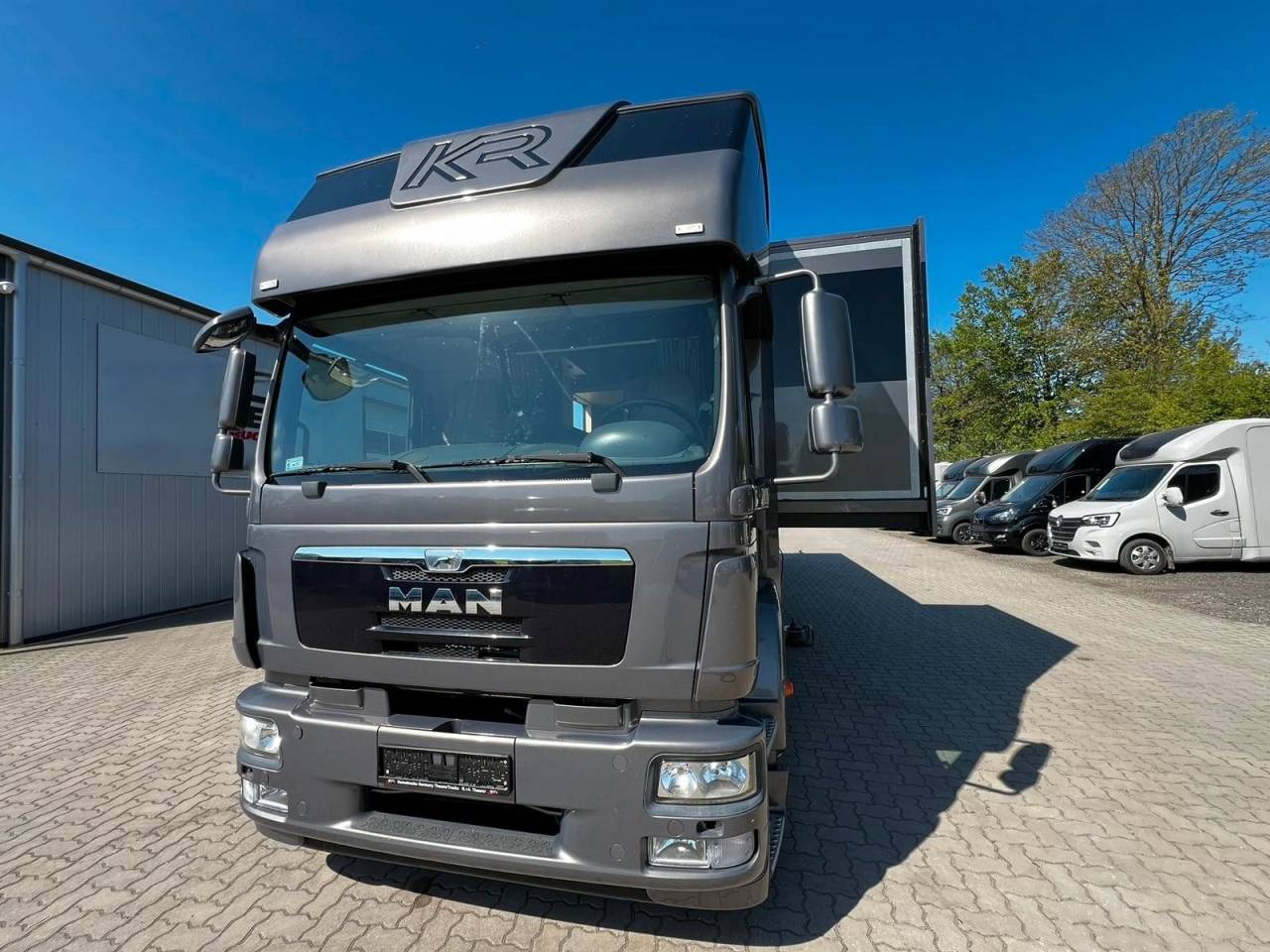 Camión para caballos Otra marca MAN  0 De segunda mano