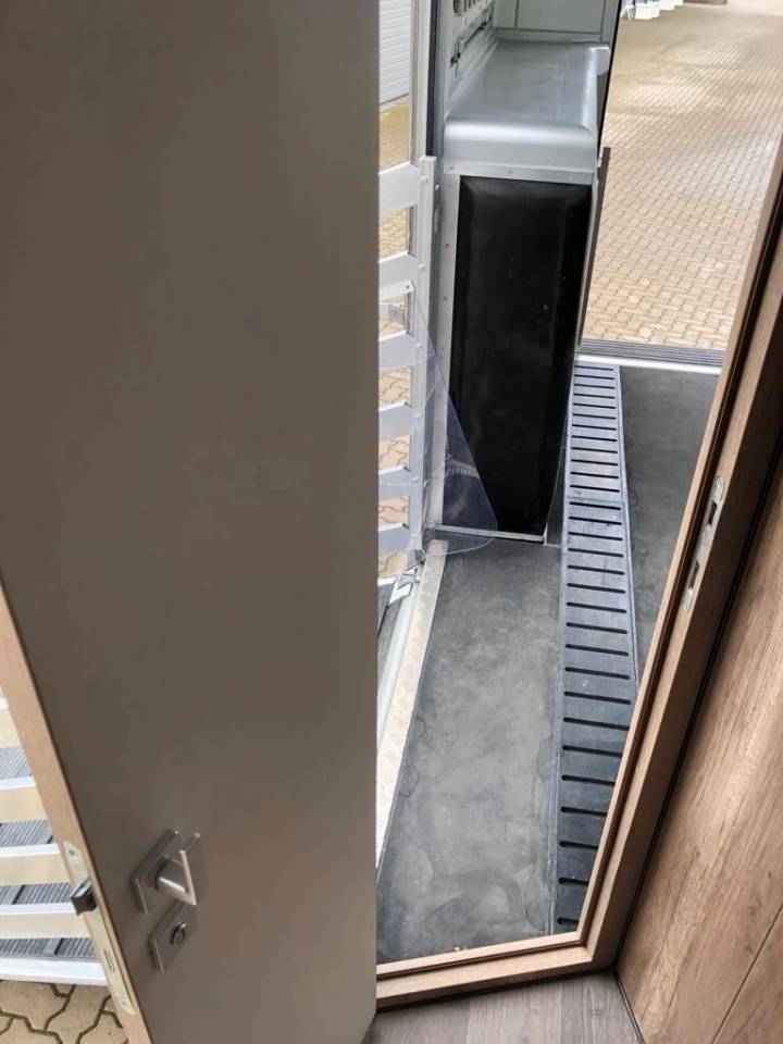 Camión para caballos Otra marca FUSO  0 Nuevo