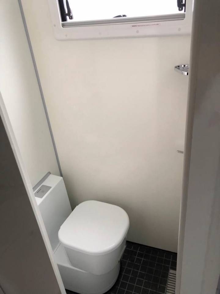 Camión para caballos Otra marca FUSO  0 Nuevo