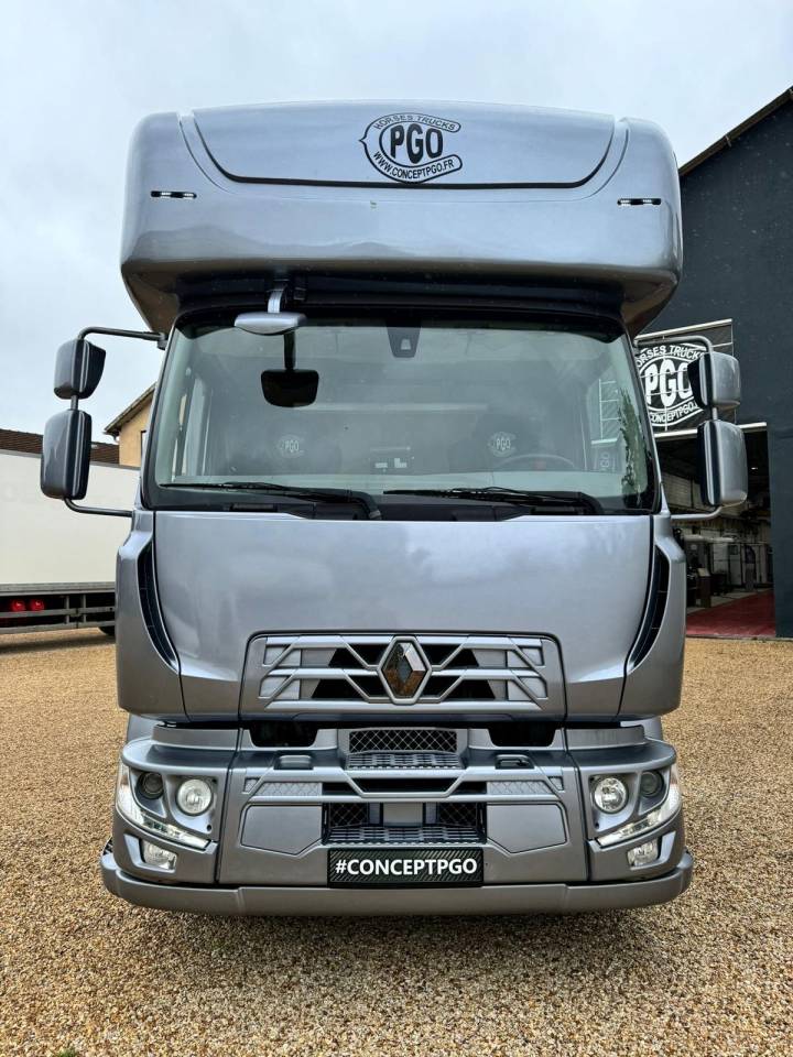 Camión para caballos Renault Conceptpgo 7  2017 De segunda mano