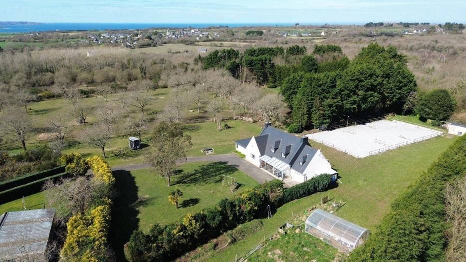 Bonita residencia ecuestre En venta C&ocirc;te d'Armor