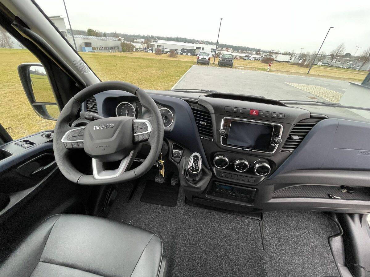 Camión para caballos Iveco IVECO 0 Nuevo