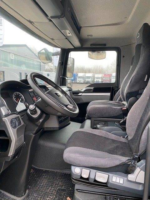 Camión para caballos Man MAN 0 De segunda mano