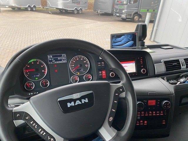 Camión para caballos Man MAN 0 De segunda mano