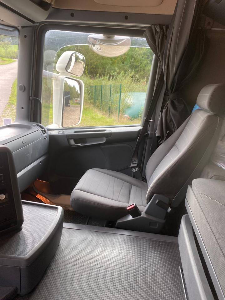 Camión para caballos Scania SCANIA 0 De segunda mano