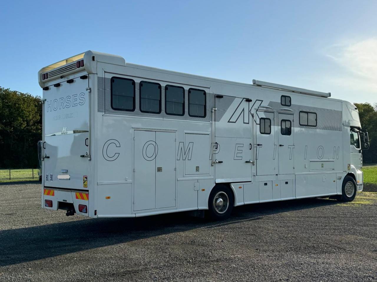 Camión para caballos Man AK 2007 De segunda mano