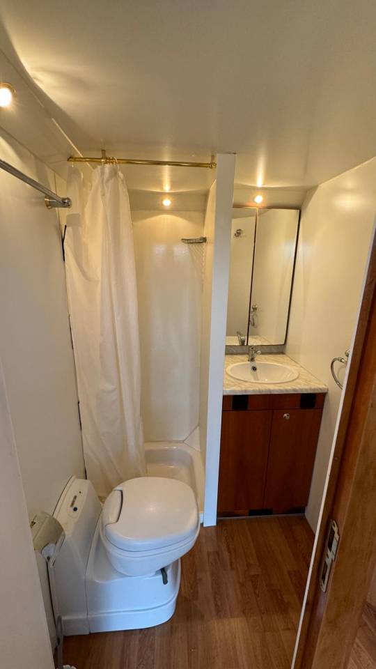 Camión para caballos Man AK 2007 De segunda mano