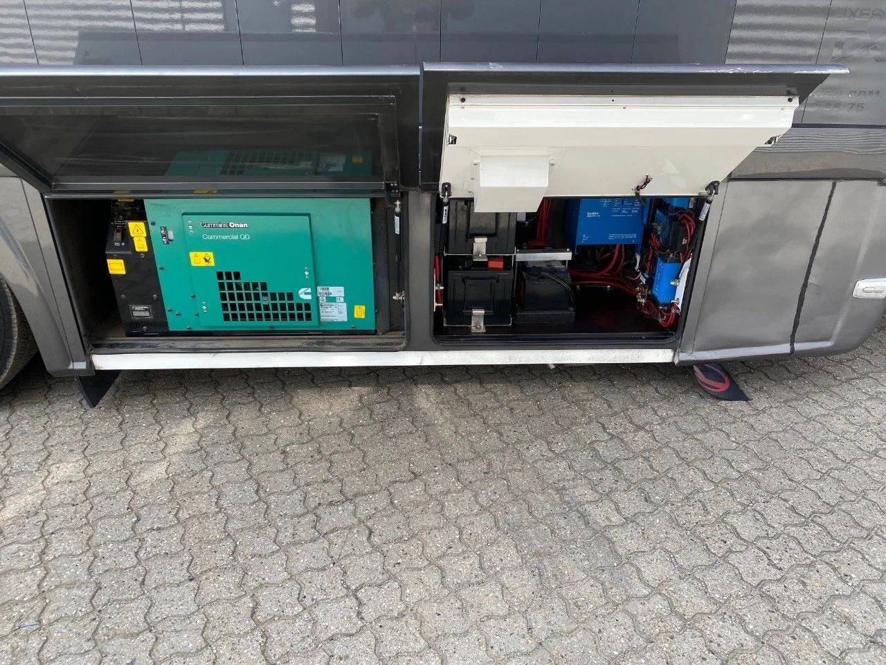 Camión para caballos Mercedes MERCEDES-BENZ 0 De segunda mano