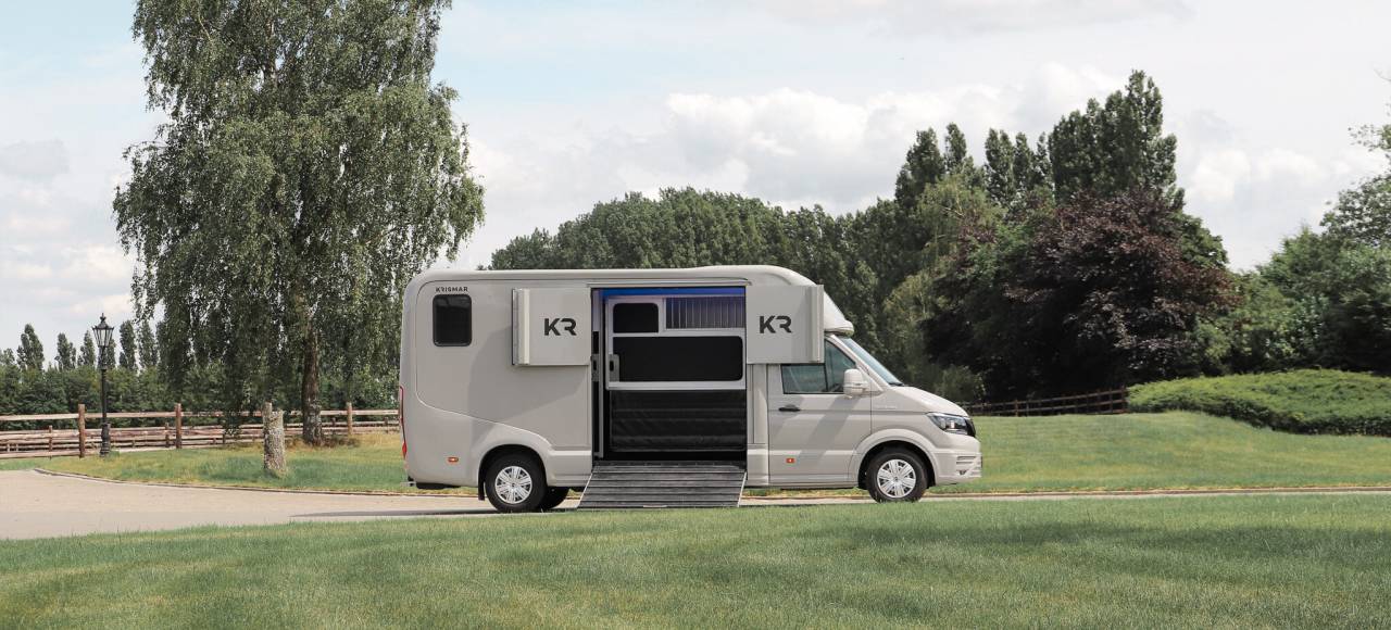 Furgoneta para caballos Krismar  2025 Nuevo