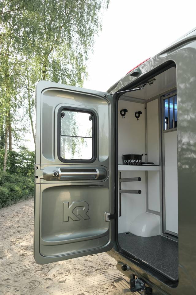 Furgoneta para caballos Krismar  2025 Nuevo