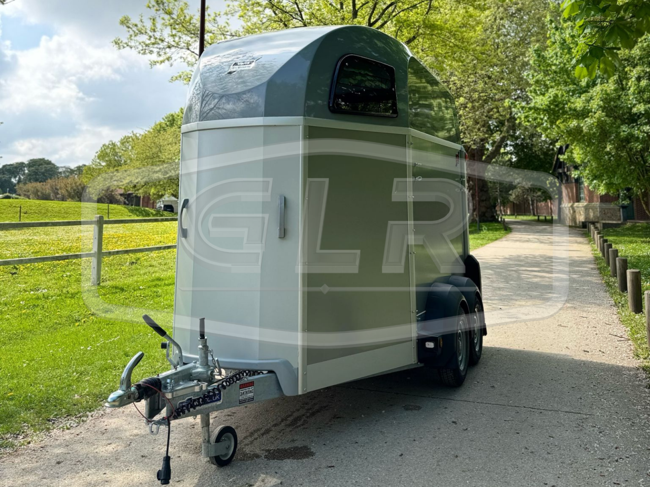 Van caballos Ifor Williams HBEECO 2 Caballos 2025 Nuevo