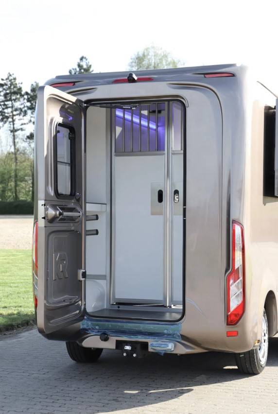 Furgoneta para caballos Krismar  2025 Nuevo