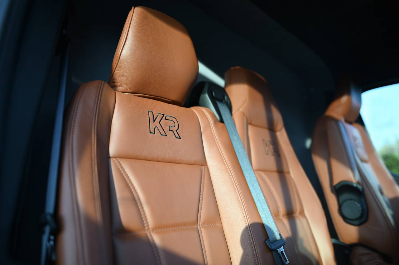 Furgoneta para caballos Krismar  2025 Nuevo