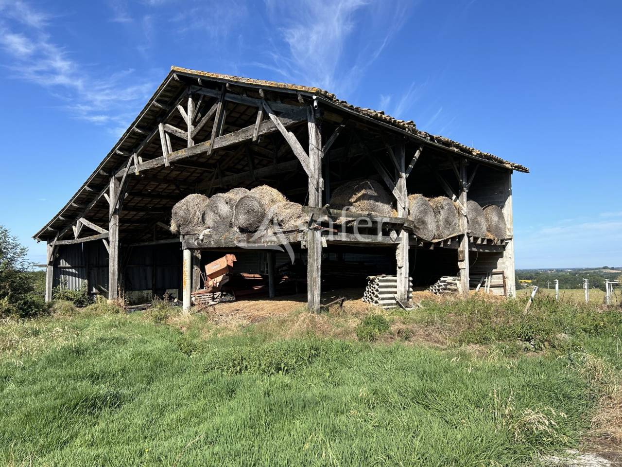 Explotaci&oacute;n agr&iacute;cola En venta Lot y Garona
