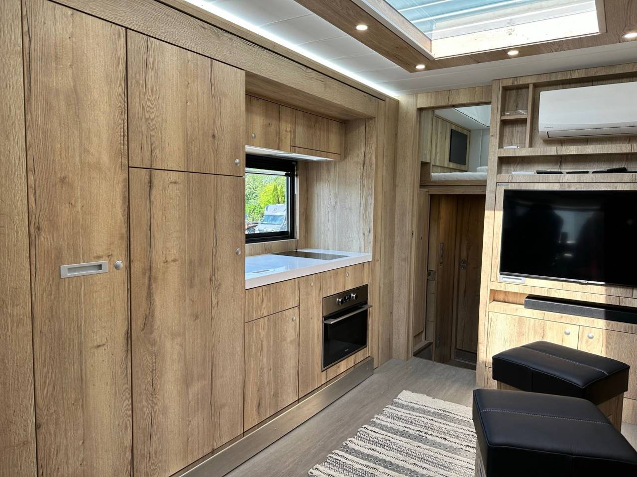 Camión para caballos Scania SCANIA 0 Nuevo