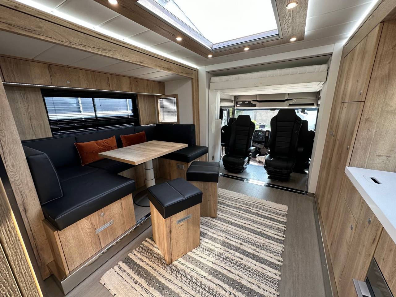 Camión para caballos Scania SCANIA 0 Nuevo