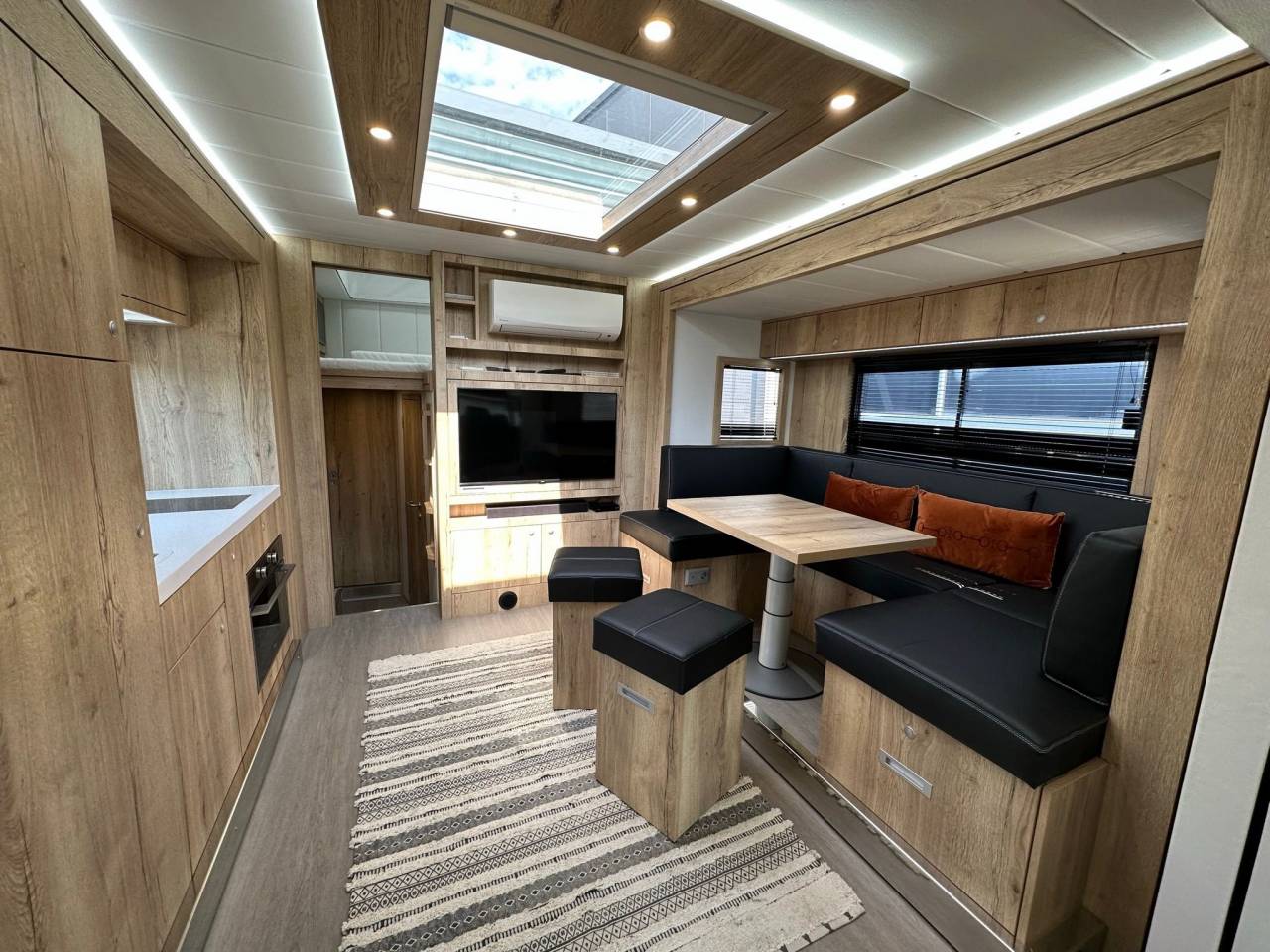 Camión para caballos Scania SCANIA 0 Nuevo