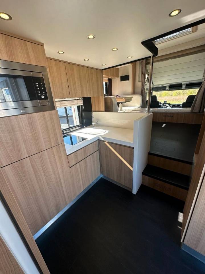 Camión para caballos Man MAN 0 De segunda mano