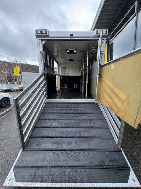 Camión para caballos Otra marca VOLVO 0 De segunda mano