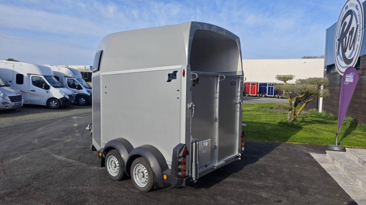 Van caballos Ifor Williams HBEco 506 2 Caballos 2026 Nuevo