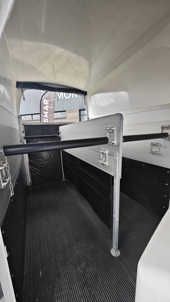 Van caballos Ifor Williams Hbe 506 2 Caballos 2025 Nuevo