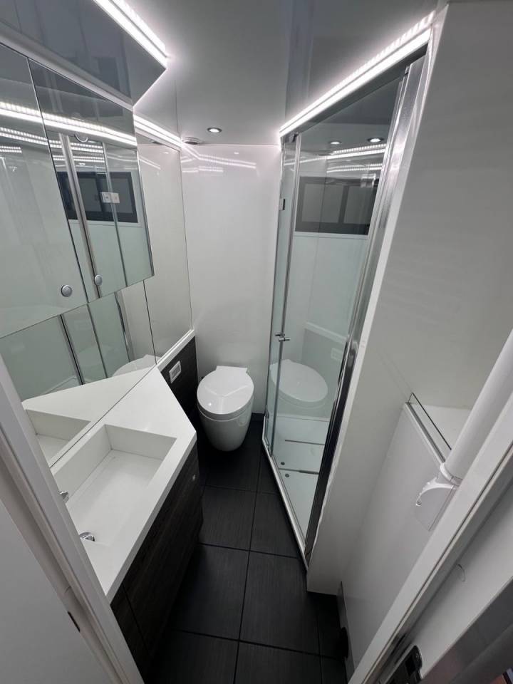 Camión para caballos Otra marca VOLVO 0 De segunda mano