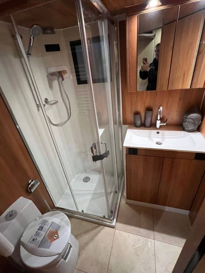 Camión para caballos Man MAN 0 De segunda mano