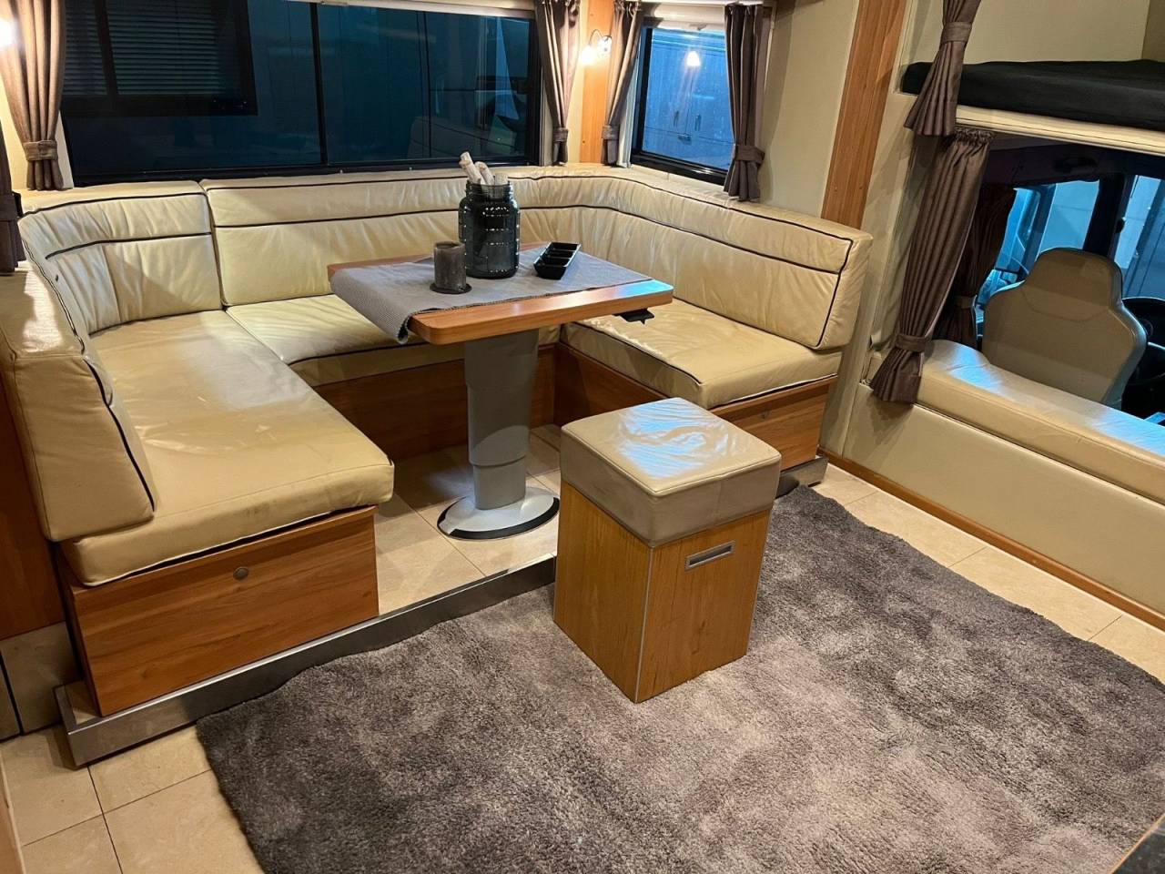 Camión para caballos Man MAN 0 De segunda mano