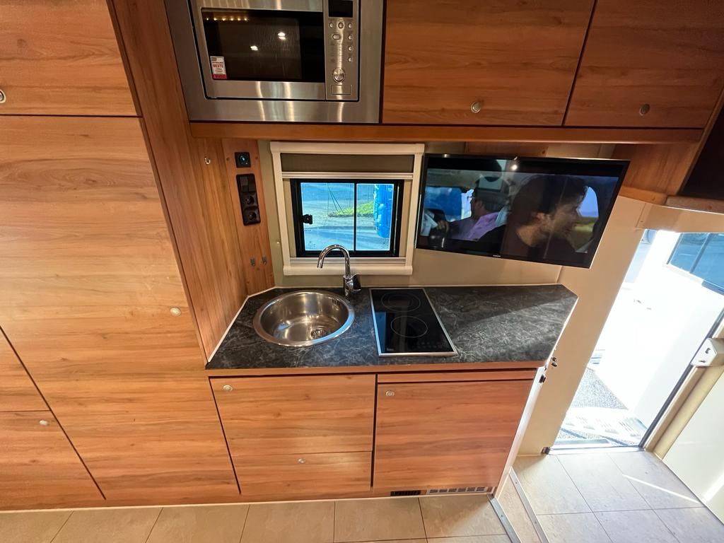 Camión para caballos Man MAN 0 De segunda mano