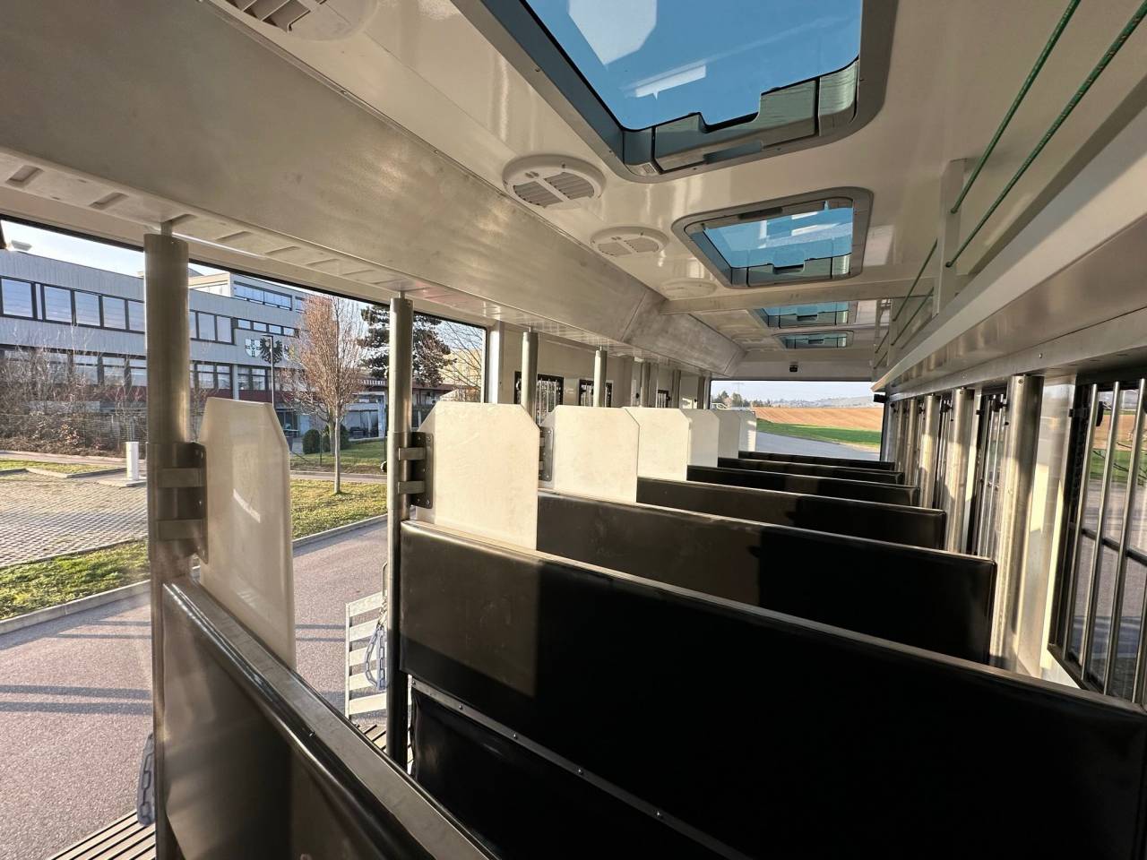 Camión para caballos Man MAN 0 Nuevo