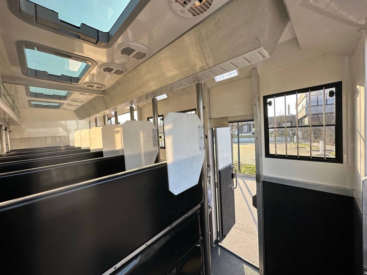 Camión para caballos Man MAN 0 Nuevo