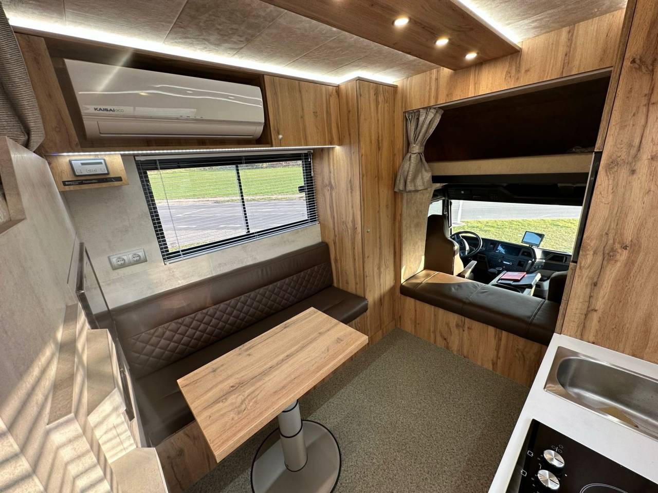 Camión para caballos Man MAN 0 Nuevo