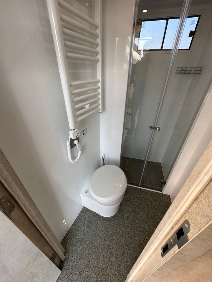 Camión para caballos Man MAN 0 Nuevo