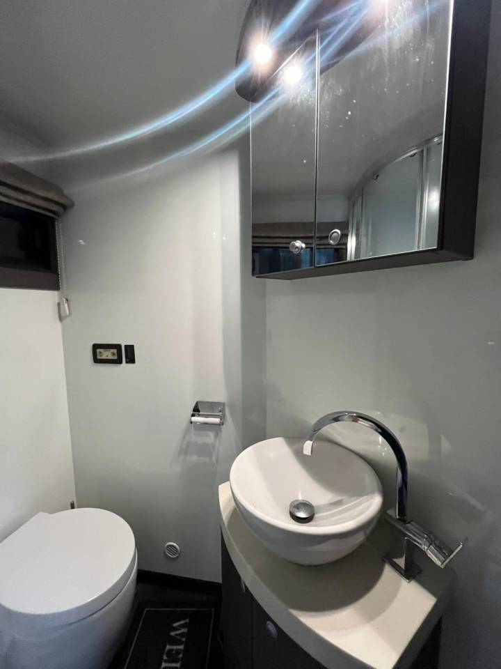 Camión para caballos Scania SCANIA 0 De segunda mano