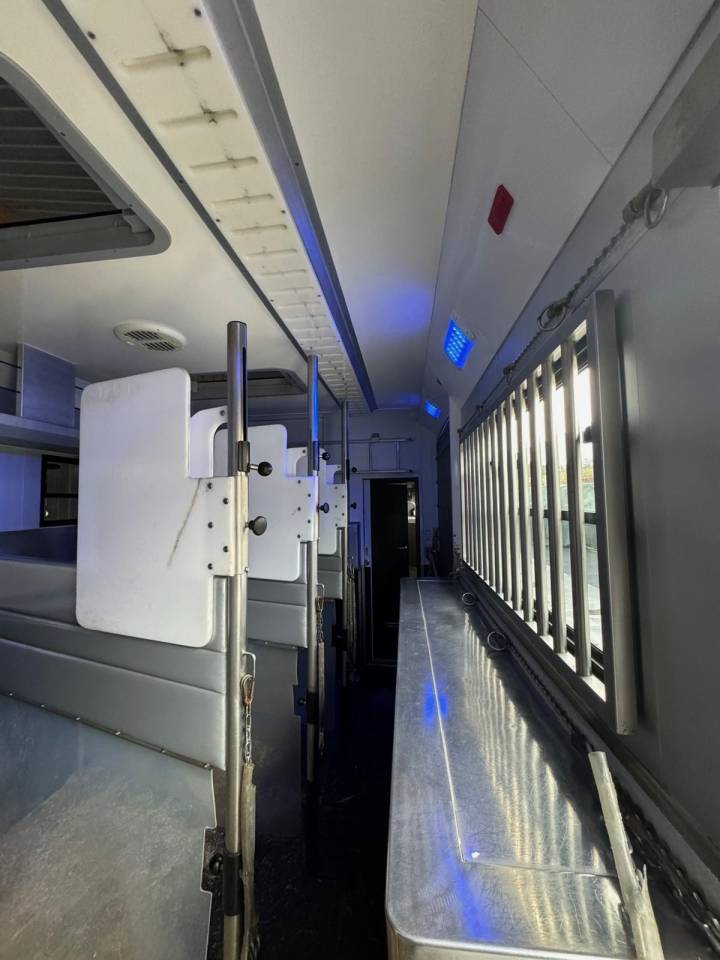 Camión para caballos Scania SCANIA 0 De segunda mano