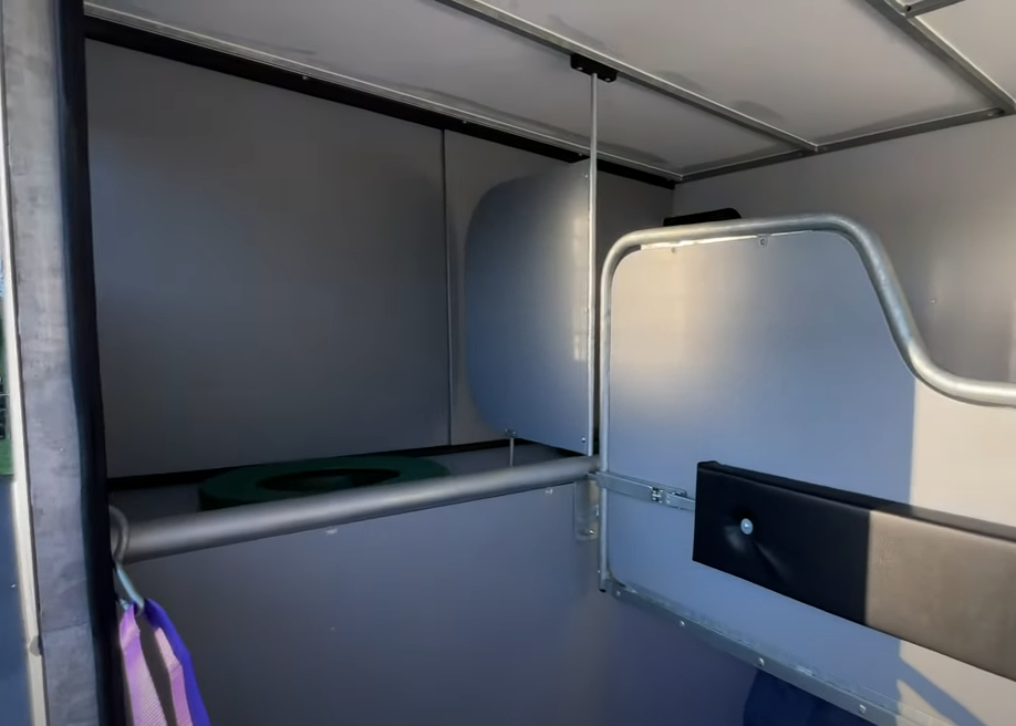 Furgoneta para caballos AP Petit Renault MASTER L2 2018 Nuevo