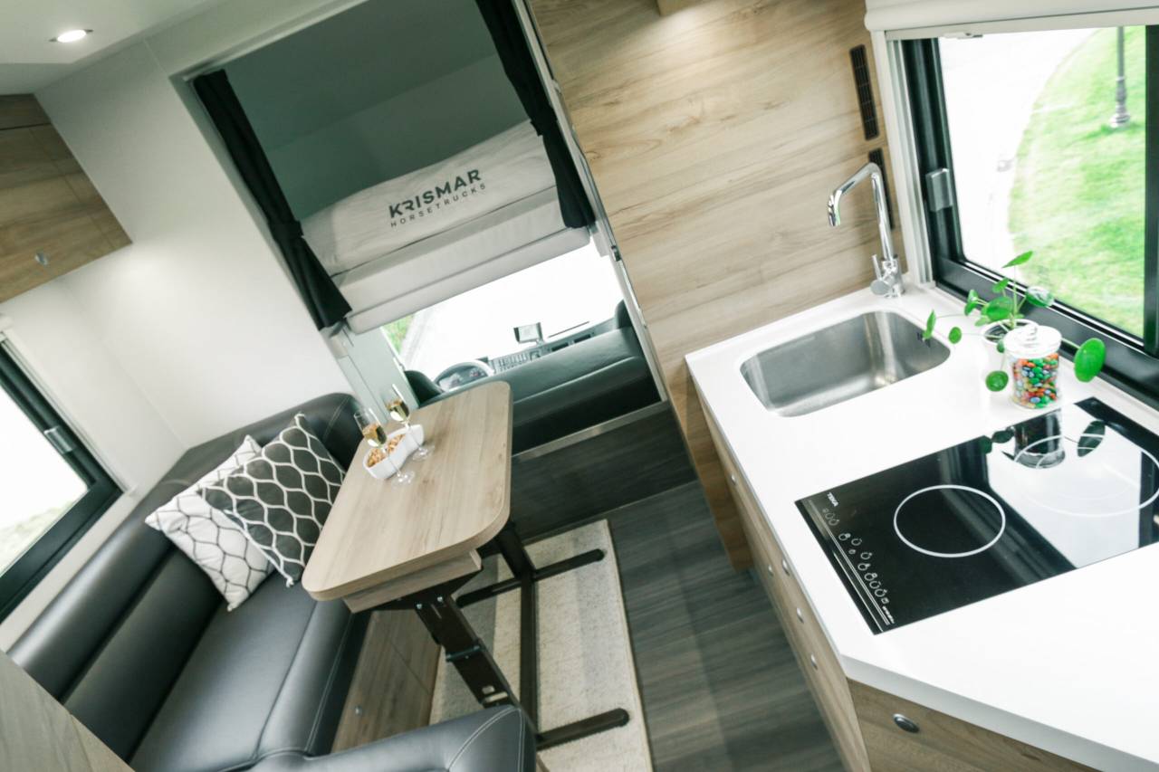 Camión para caballos Krismar Volvo 4 chevaux HC 2025 Nuevo