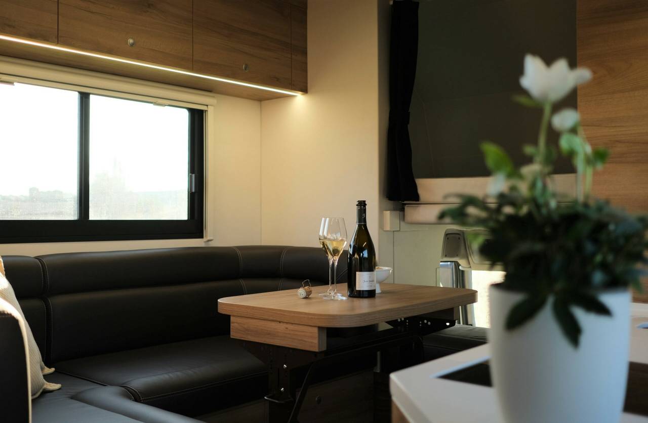 Camión para caballos Krismar Volvo 4 chevaux HC 2025 Nuevo