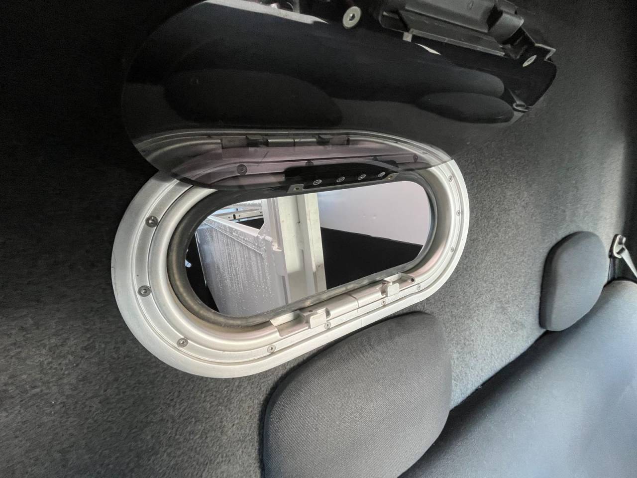 Furgoneta para caballos Theault VL BOXER THEAULT PROTEO 2014 De segunda mano