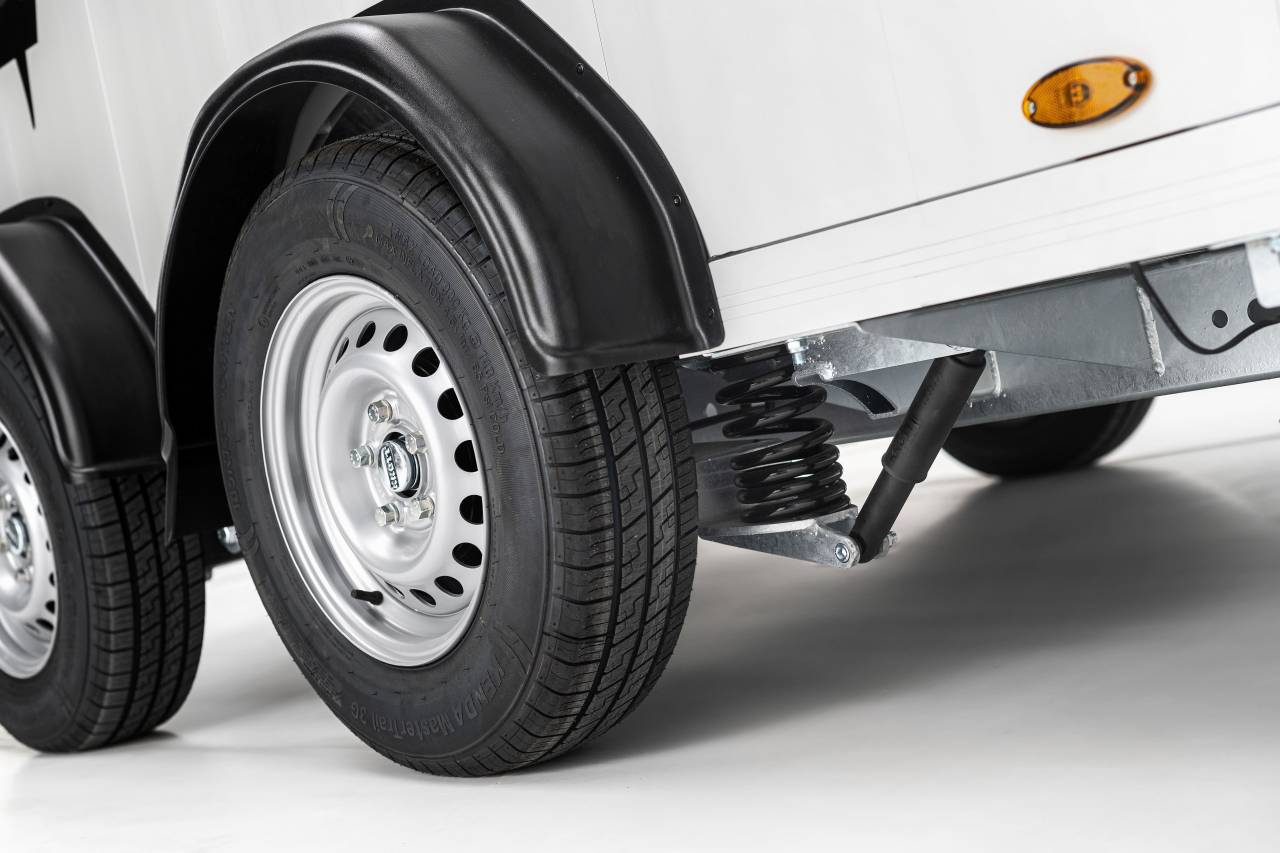 Van caballos Cheval Liberté Islandic 5 Caballos 2025 Nuevo