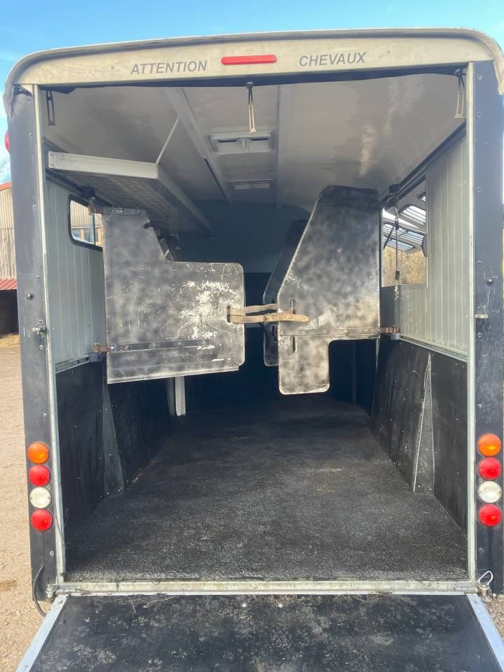 Van caballos Cheval Liberté  4 Caballos 2017 De segunda mano