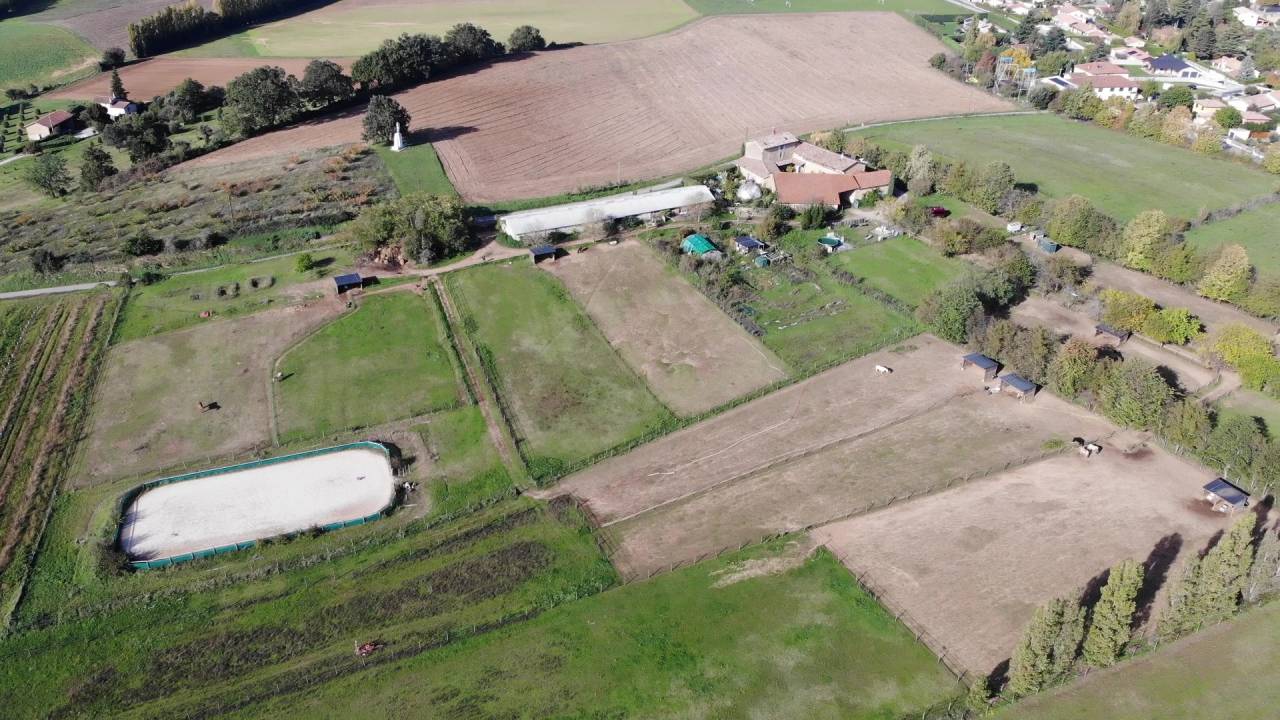 Cuadra de propietarios En venta Drôme