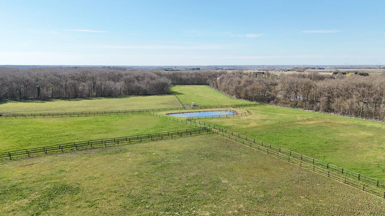 Bonita residencia ecuestre En venta Indre y Loira