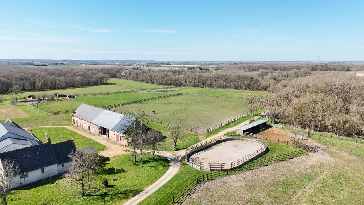 Bonita residencia ecuestre En venta Indre y Loira