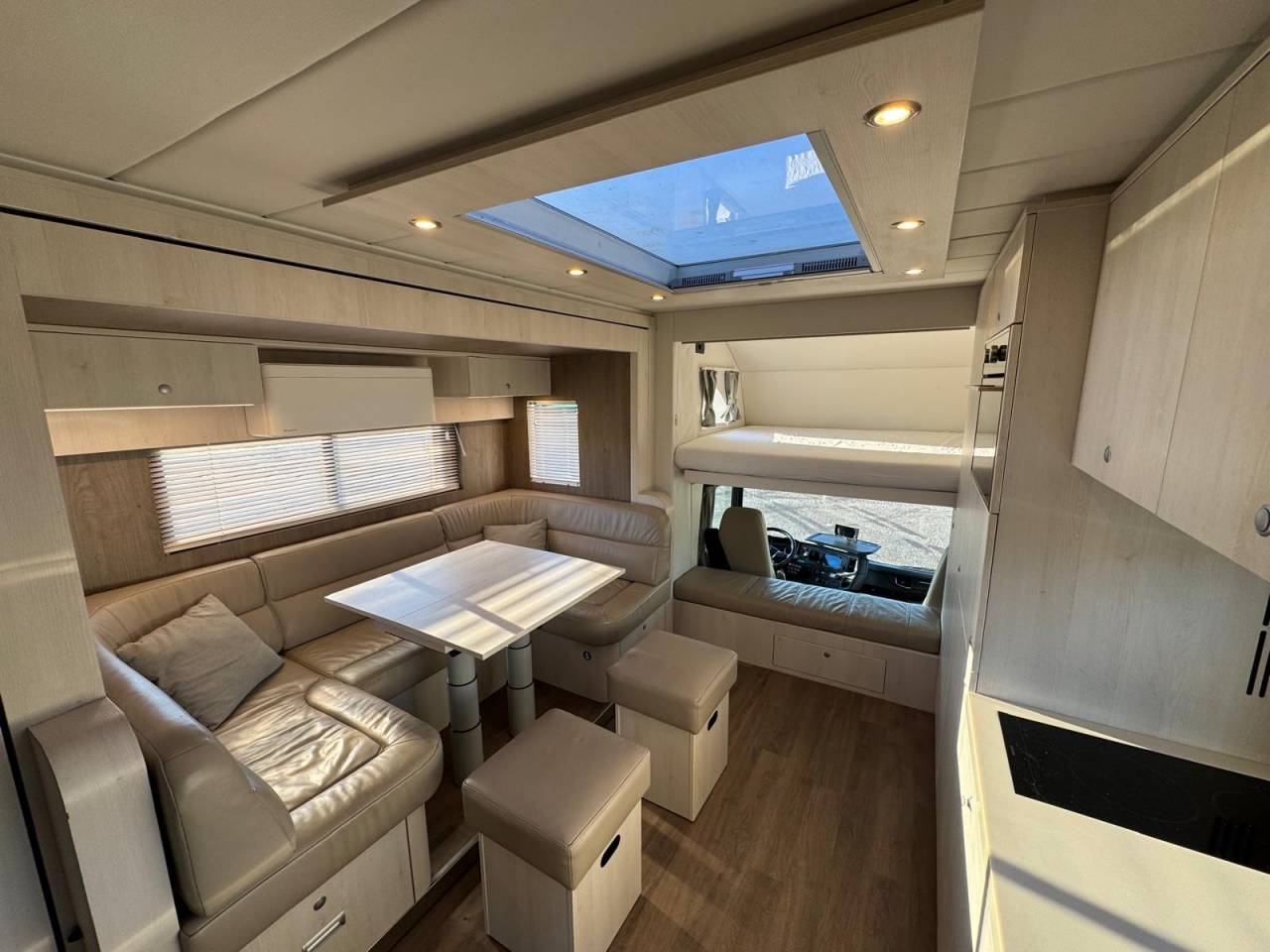 Camión para caballos Scania STX 2019 De segunda mano