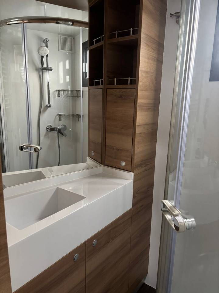 Camión para caballos Krismar Classicspace 2640 gamme pro 2025 Nuevo