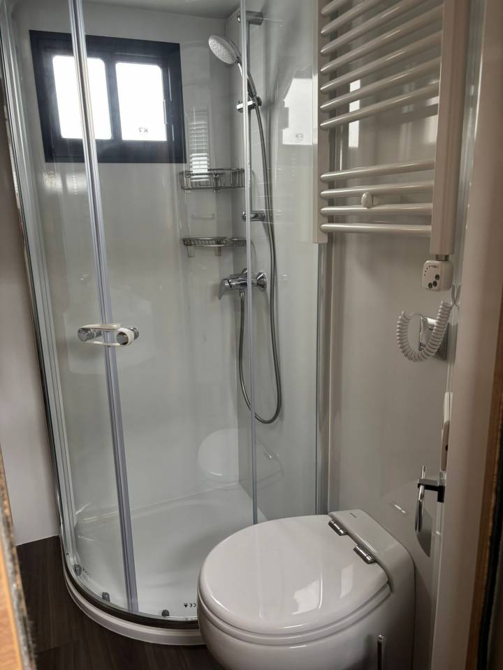 Camión para caballos Krismar Classicspace 2640 gamme pro 2025 Nuevo